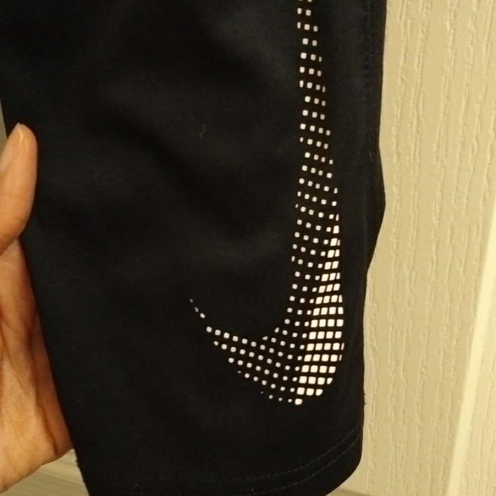 Kids Nike Jogger Set ( Pants + Jacket) - Picture 2 of 5